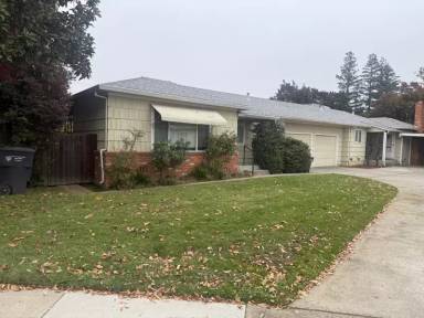Main picture of 2001 56th St