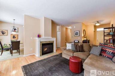 Main picture of 406 N River Rd