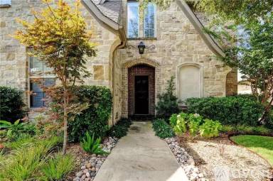 Main picture of 8 Tennis Village Dr