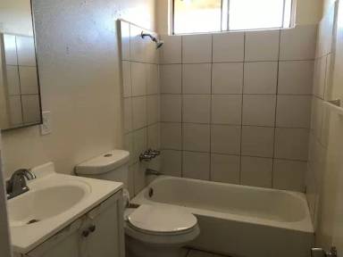 Main picture of 1112 E Franklin Ave