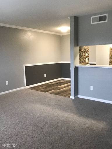 Main picture of Huntington Oaks