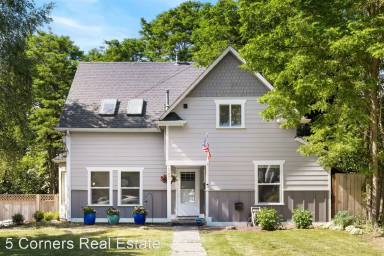 Main picture of 107 E 35th St