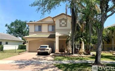 Main picture of 20585 SW 5th St