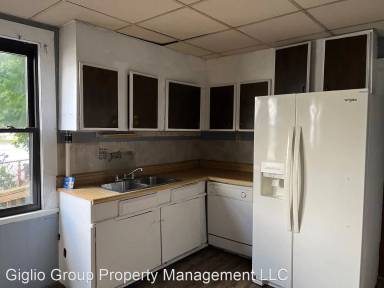 Main picture of 1920 Wayne Ave