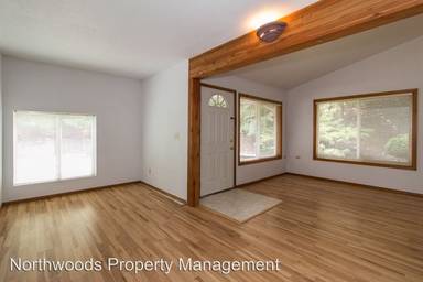 Main picture of 3934 Monroe St