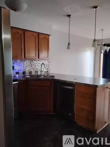 Main picture of 1013 10th Ave NW