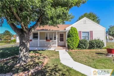 Main picture of 66 Chestnut St
