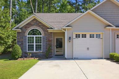 Main picture of 3916A Nantucket Rd