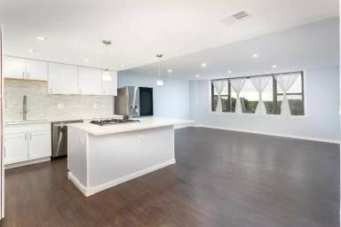 Main picture of Forty Six Hundred Condos