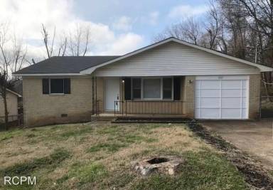 Main picture of 6217 Valley Park Dr NW