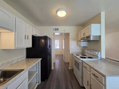Main picture of 6704 Wagon Wheel Dr