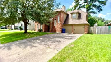 Main picture of 17743 Seven Pines Dr