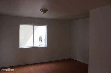 Main picture of 2002 13th Ave
