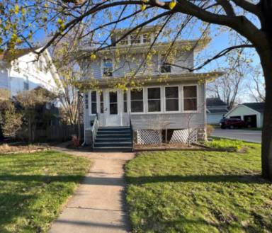 Main picture of 923 W New York Ave
