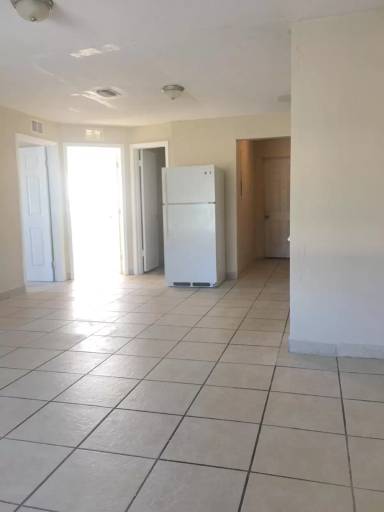 Main picture of 3424 Katherine St