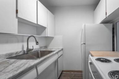 Main picture of Lakeside