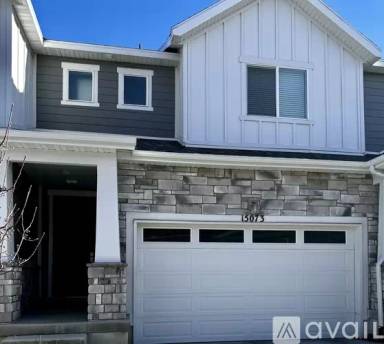 Main picture of 15073 S Wild Horse Way