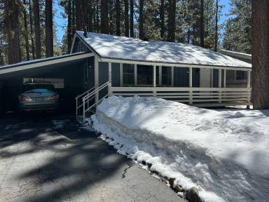 Main picture of 2608 Elwood Ave
