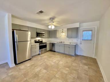 Main picture of 9519 Lillian Hwy