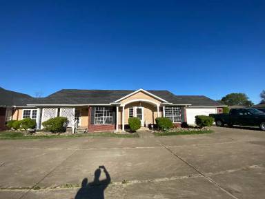 Main picture of 4803 Saint Andrews Way