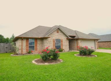Main picture of 405 Amanda Ct