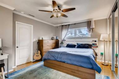 Main picture of 3375 32nd St
