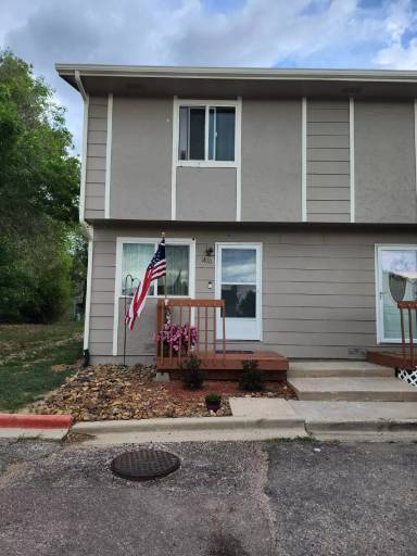 Main picture of 1870 Zebulon Dr