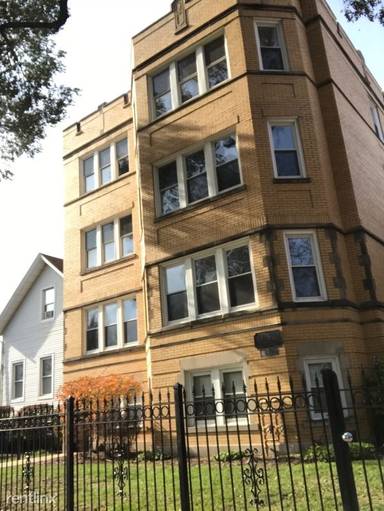 Main picture of 4808 N Paulina St