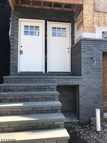 Main picture of 176 Littleton Ave