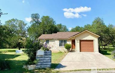 Main picture of 12 Wildwood Cir