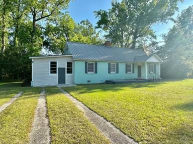 Main picture of 1207 S Riverdale Ave