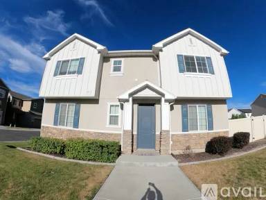 Main picture of 903 W Edinburgh Dr