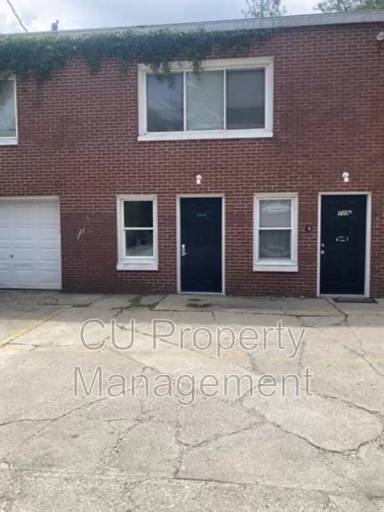 Main picture of 709-11 W Church St