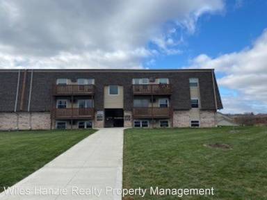 Main picture of 1024 W High St