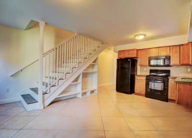 Main picture of 1205 W 37th Dr
