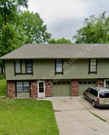 Main picture of 5712 NE 50th St