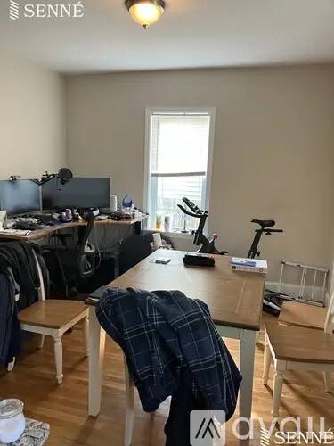 Main picture of 4 Miller St