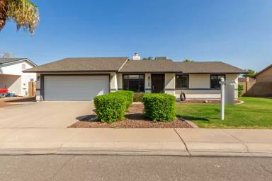 Main picture of 2209 E Cindy St