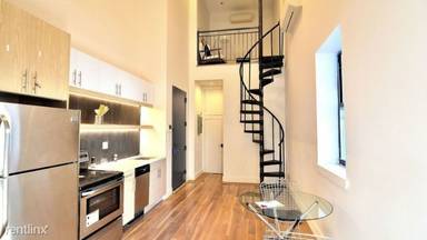 Main picture of 413 Manhattan Ave
