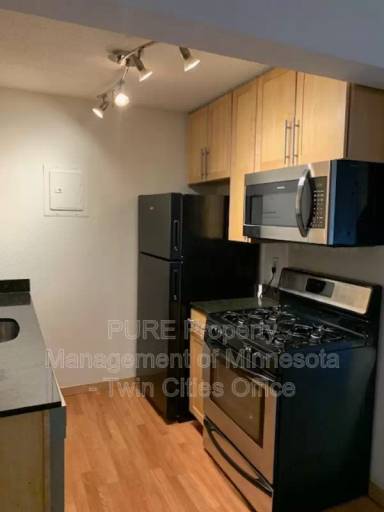 Main picture of 2532 1st Ave S