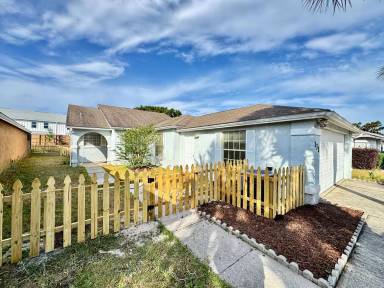 Main picture of 131 Glades Turn