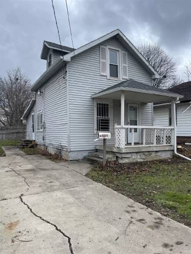 Main picture of 2221 Brown St