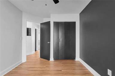 Main picture of 1505 W 25th Ct