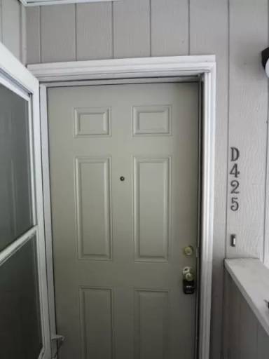 Main picture of 512 E Monroe Dr