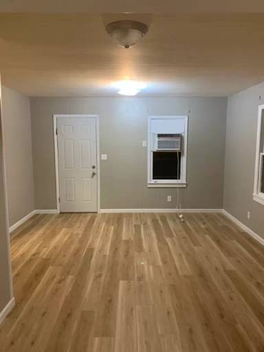 Main picture of 2717 N Fort Ave