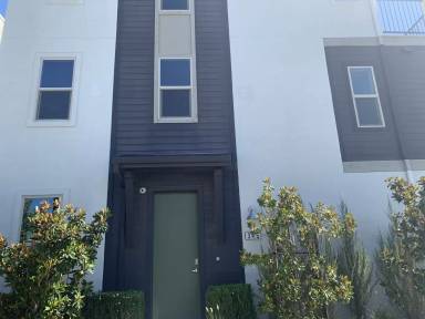 Main picture of 337 Crate Ave