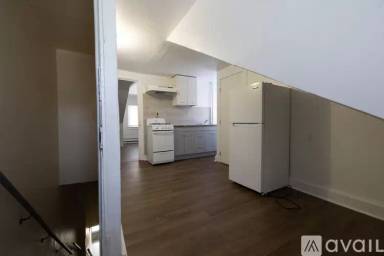Main picture of 1116 W State St