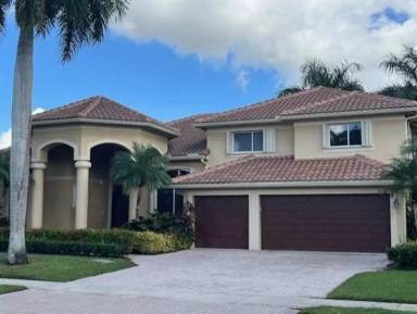 Main picture of 20252 Ocean Key Dr
