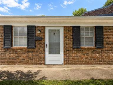 Main picture of 316-318 Travora Street Oakcrest