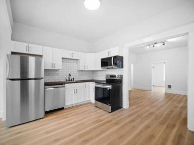 Main picture of 1618 W 8th Ave